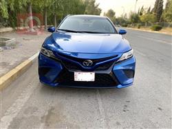 تۆیۆتا کامری